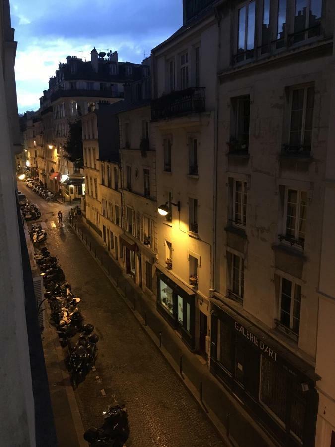 Montmartre Lovely Paris Extérieur photo